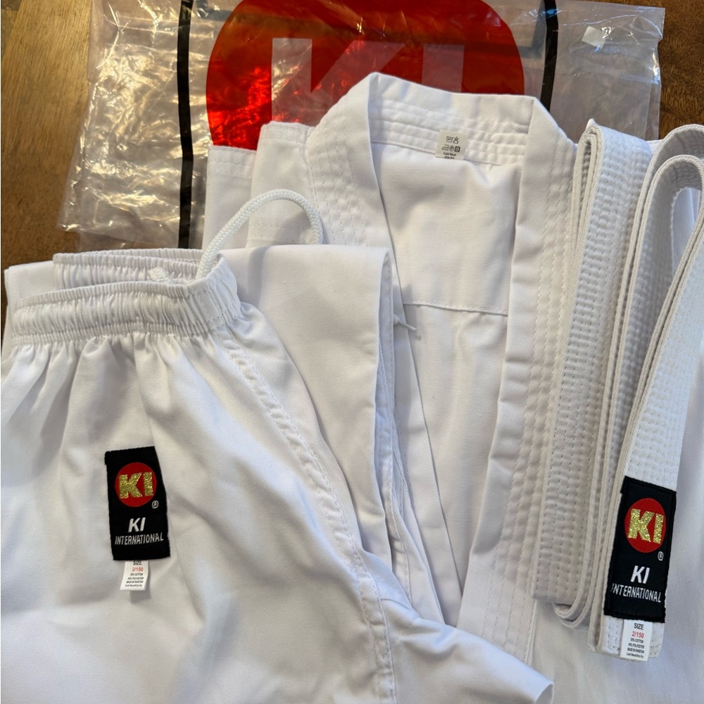 KI International kids white karate gi set-New